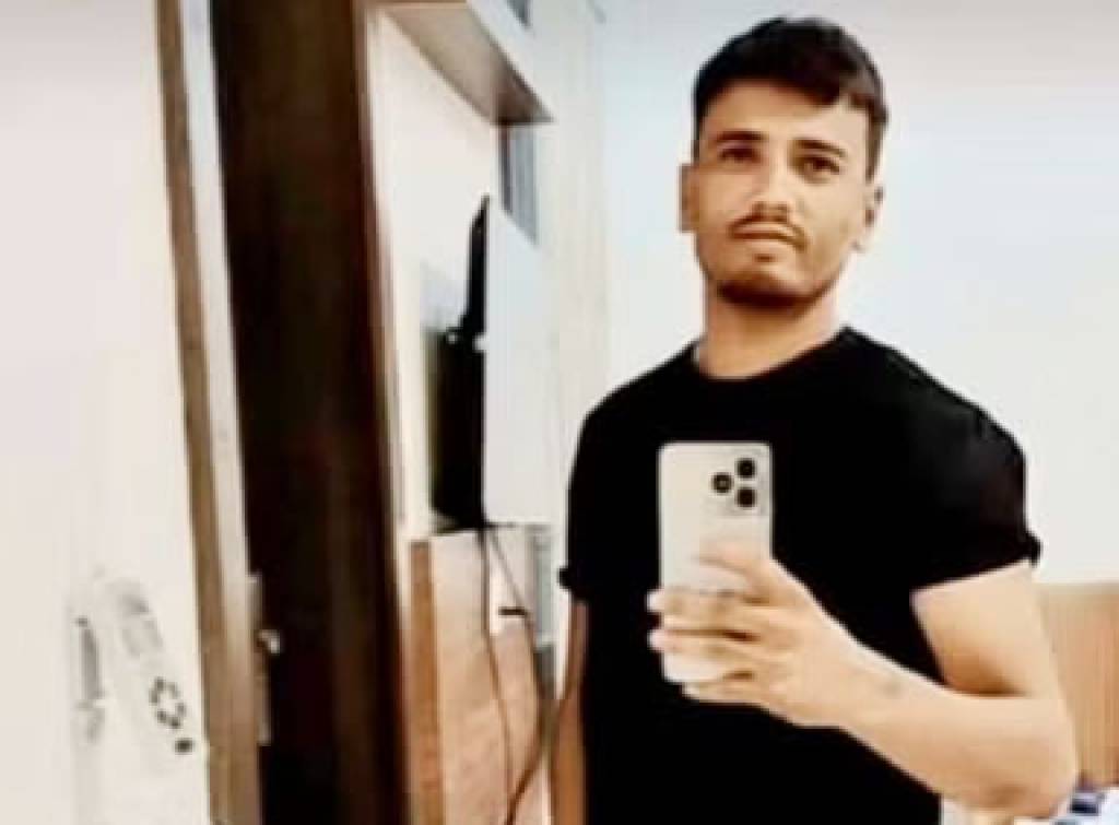 मां के सामने खुद को गोली से उड़ाया, नशे की गोलियों का करता था सेवन