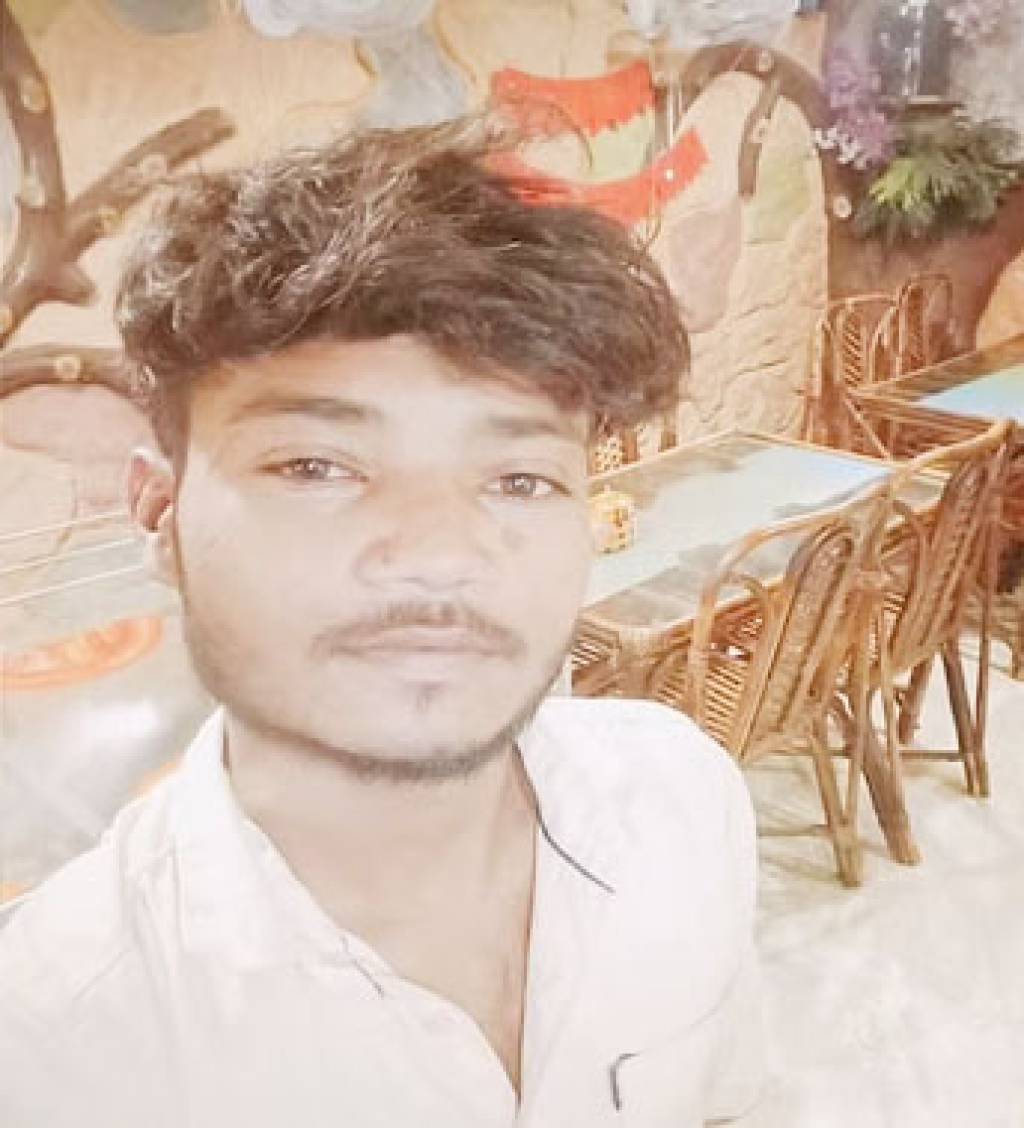 दरोगा ने पकड़ने के लिए दौड़ाया तो युवक ने फांसी लगाकर दी जान