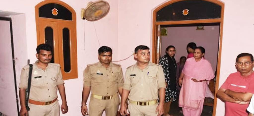 शिक्षक ने खुद को गोली से उड़ाया, डिप्रेशन का चल रहा था इलाज