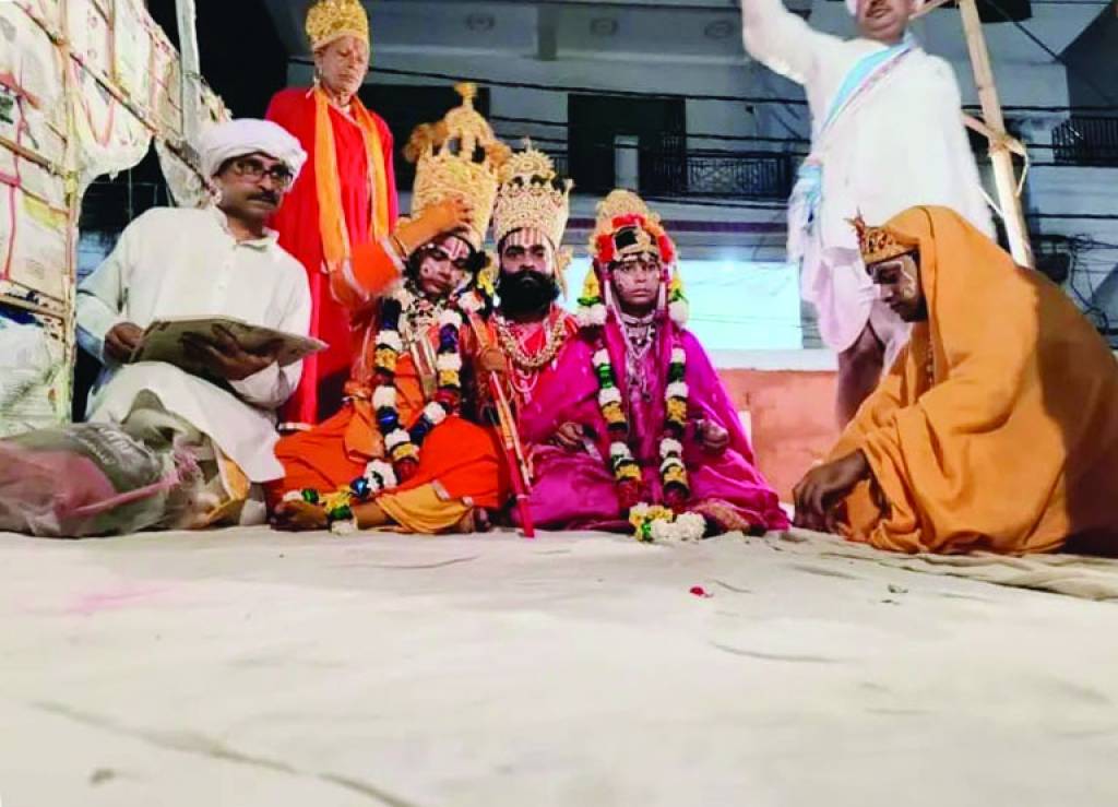 श्रीराम के वन गमन से भावुक हुई अयोध्या