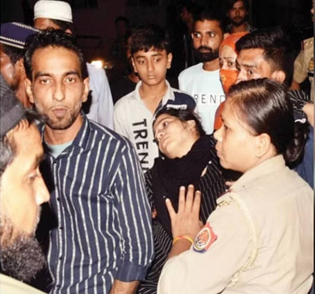 जिगरी यार को दी खौफनाक मौत, बेटे के शव से लिपटकर बिलखती रही मां