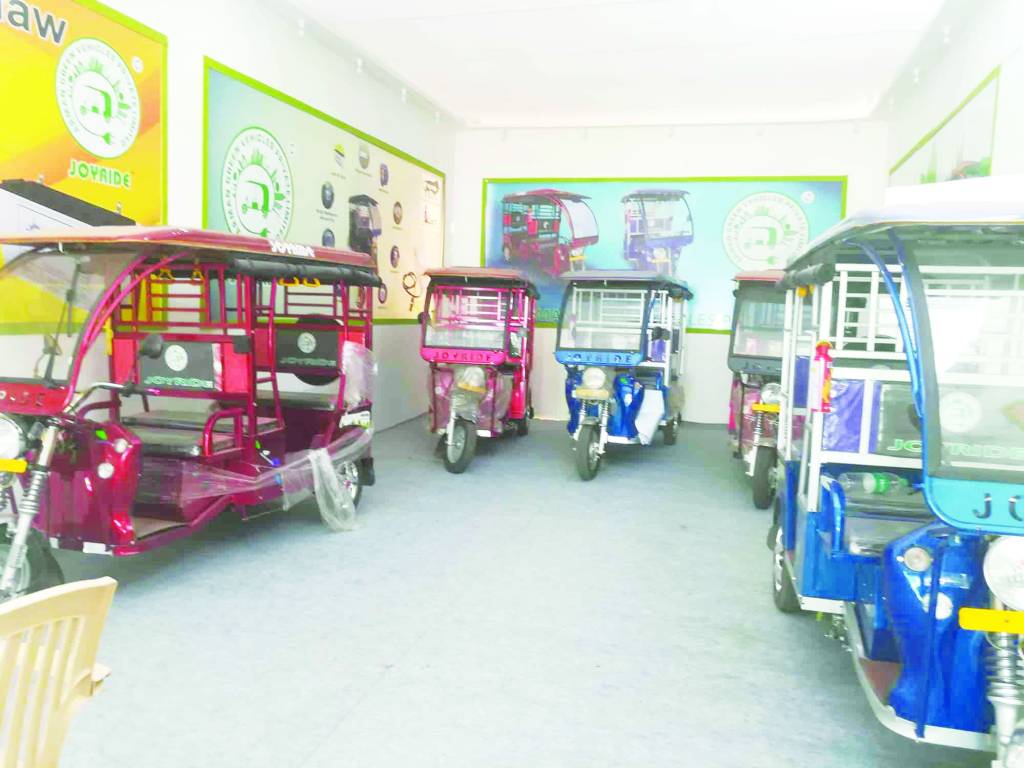 रजिस्ट्रेशन में रुकावट से ई-रिक्शा की बिक्री में गिरावट