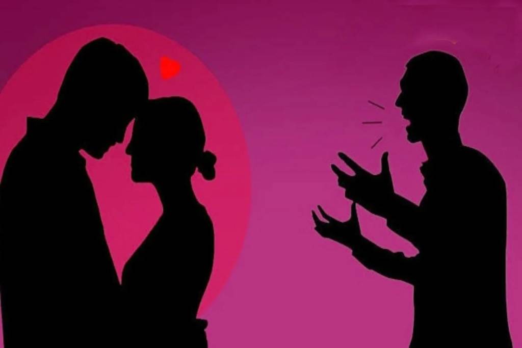 करवा चौथ: पति और प्रेमी पहुंच गए हवालात,'स्त्री' दोनों को छुड़ाने पर अड़ी; दोनों नहीं देख सके 'चांद'