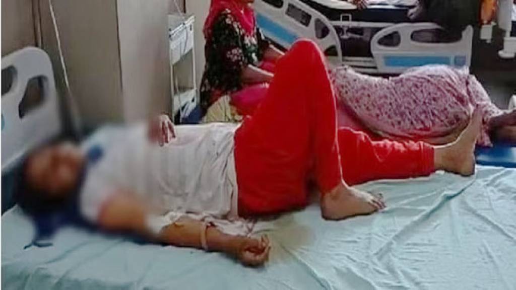 करवा चौथ की पूजा से पहले पति बना हैवान, पत्नी का किया ऐसा हाल...अस्पताल में करानी पड़ी भर्ती
