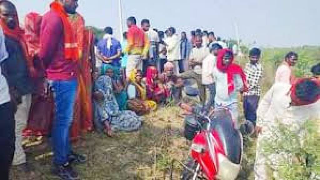 घर के लिए निकला युवक लापता, नहर के किनारे लावारिस हाल में मिली बाइक
