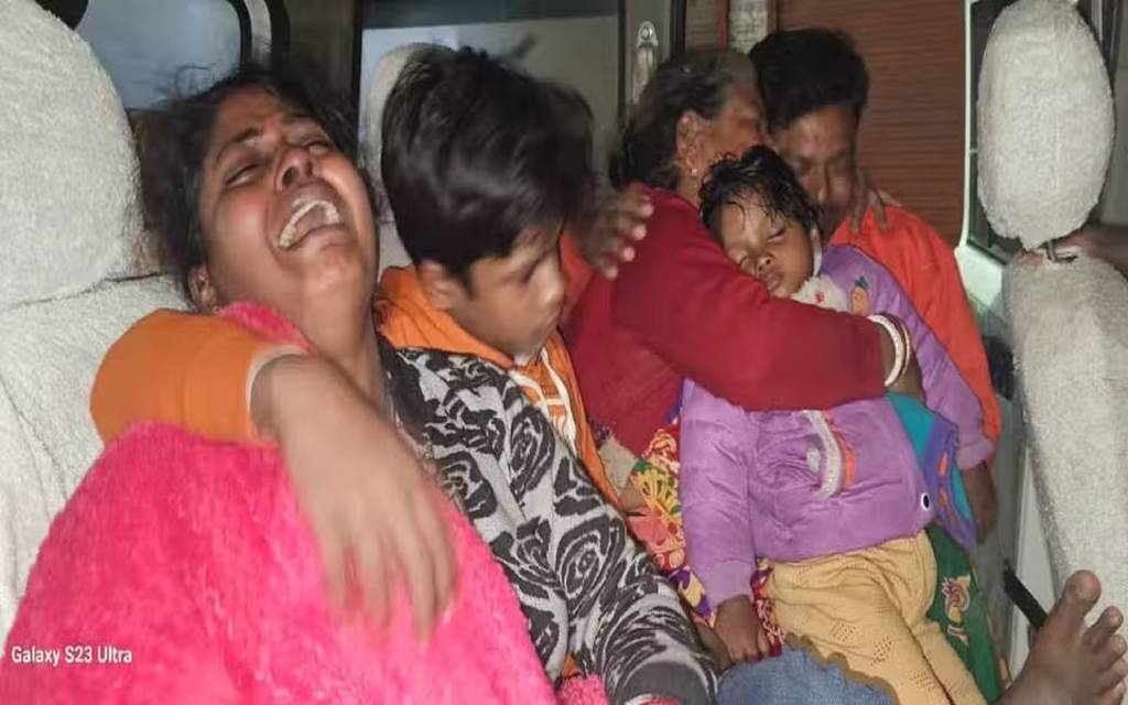 नायब तहसीलदार की गाड़ी ने बाइक सवार को कुचला, लाश पहचानना हुआ मुश्किल