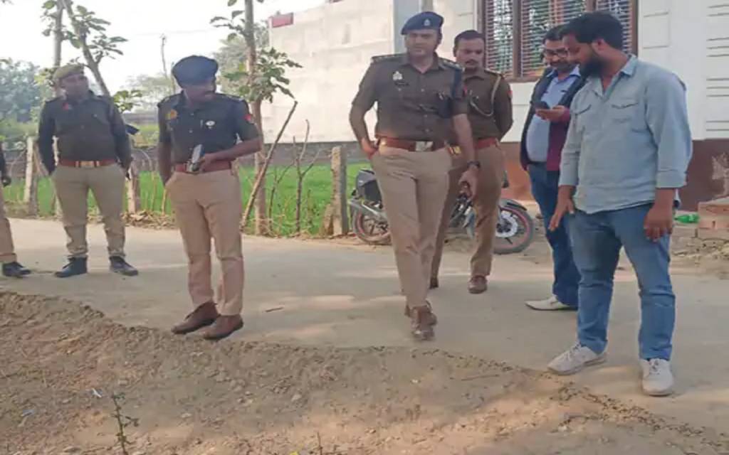 शिवपुर में दो छात्रगुटों में मारपीट के बाद फायरिंग से दहशत, 9 नकाबपोश हमलावरों ने रॉड से युवक का हाथ तोड़ा