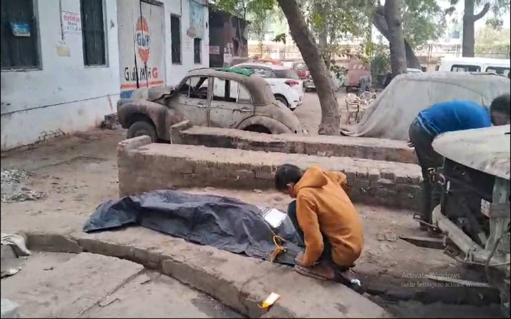 कैंसर-सफेद दाग से पीड़ित कार मिस्त्री ने कुएं में लगाई फांसी