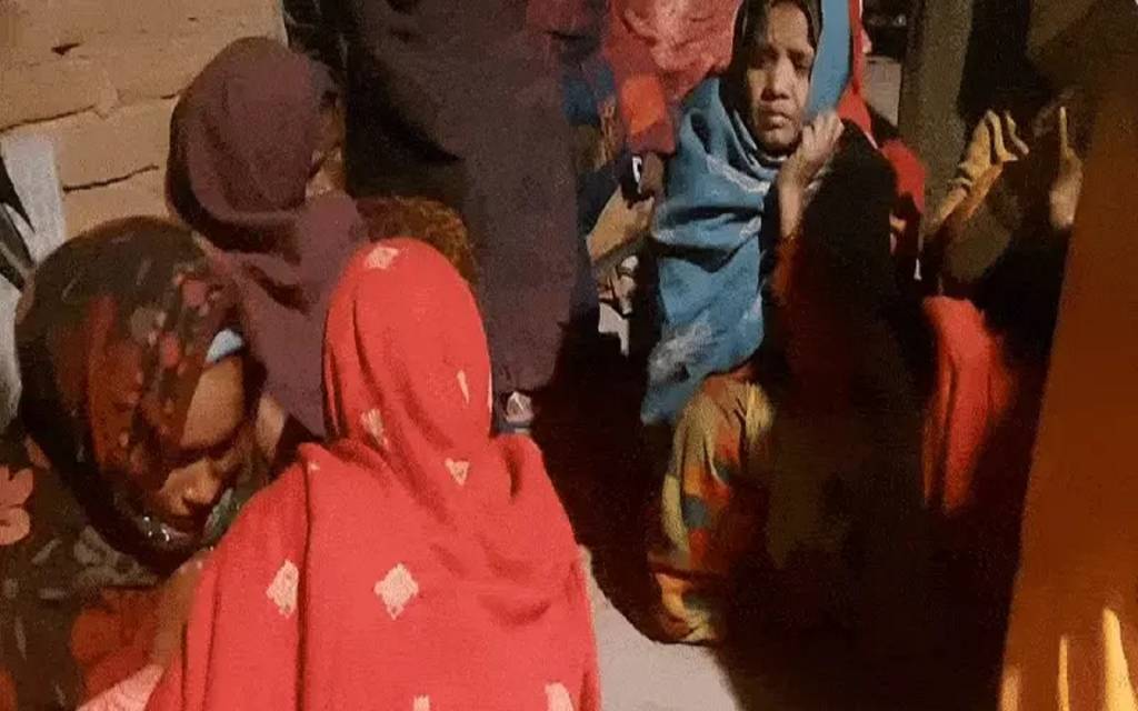 मां से जूता खरीदने के पैसे लेकर गए युवक का पांच दिन बाद गंगा किनारे उतराया मिला शव, परिजनों ने लगाया हत्या का आरोप