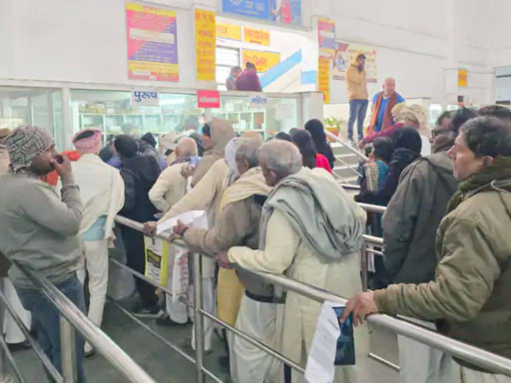 बदलते मौसम से बढा बीमारियों का प्रकोप