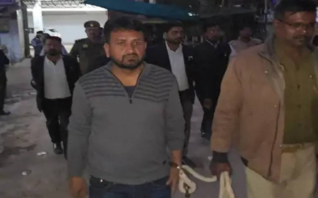 टॉप-10 अपराधियों में शामिल रंगदारी के मामले में अभिषेक सिंह हनी को मिली जमानत, व्यापारी को धमकाकर मांगे थे एक लाख, पहले से आरोपी पर है 34 केस दर्ज