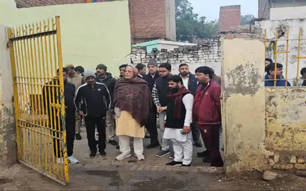 वाराणसी के प्रभारी मंत्री सुरेश खन्ना पहुंचे कांशीराम कालोनी, यूपी दिवस के अवसर पर नमो घाट पर आयोजित होने वाले विभिन्न सांस्कृतिक कार्यक्रम में रहेंगे मुख्य अतिथि