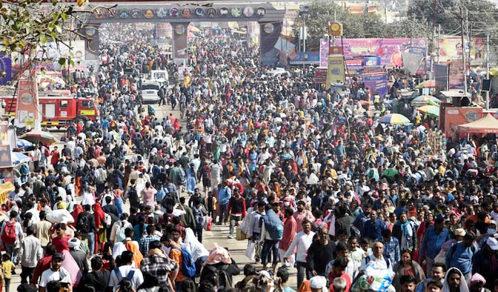चीनी, आटा और मैदा के गोदाम खाली, इस वजह से बढ़ सकता है खाद्यान्न का संकट