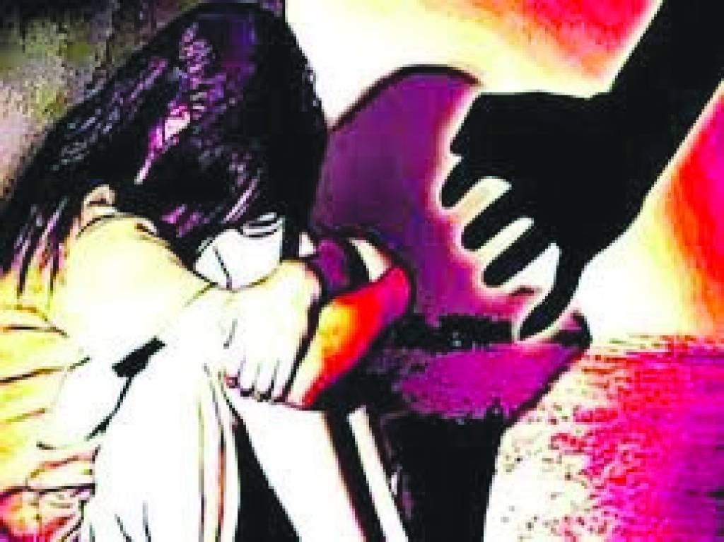 आठ साल की बच्ची से अधेड़ ने किया दुष्कर्म