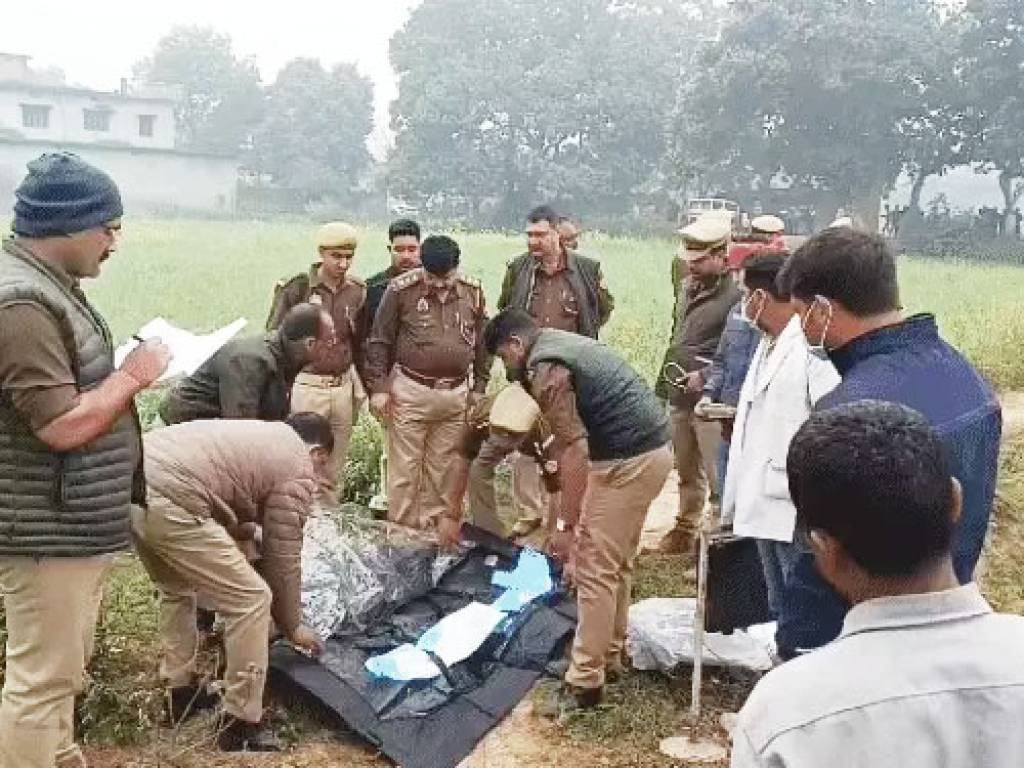 बस इतनी सी बात: और सनकी पोते ने दादा-दादी समेत 3 को दौड़ा-दौड़ाकर फावड़े से काट डाला