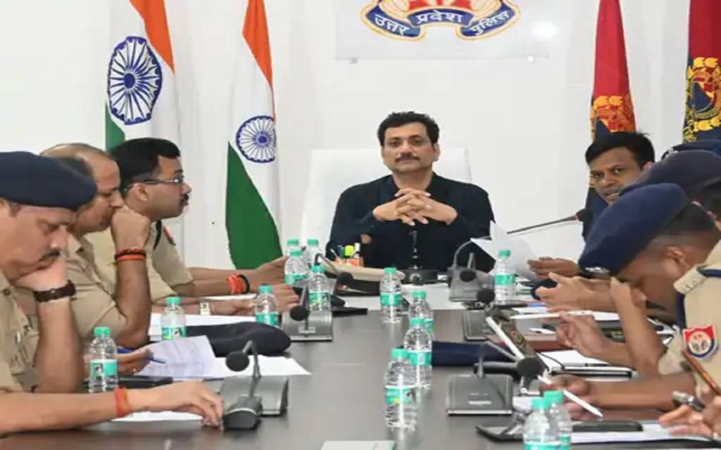 वाराणसी पुलिस ने 18 भवनों से उतारे लाउडस्पीकर-डीजे,ध्वनि प्रदूषण करने वालों को खैर नहीं, होगी सख्त कार्रवाई