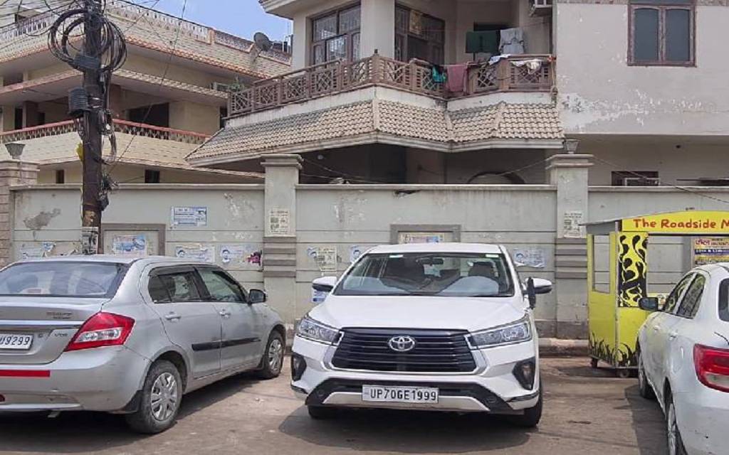 वाराणसी कोर्ट ने लगाया उद्यमी झुनझुनवाला पर 2.97 करोड़ का जुर्माना, 17 साल बाद सुनाई गई सजा