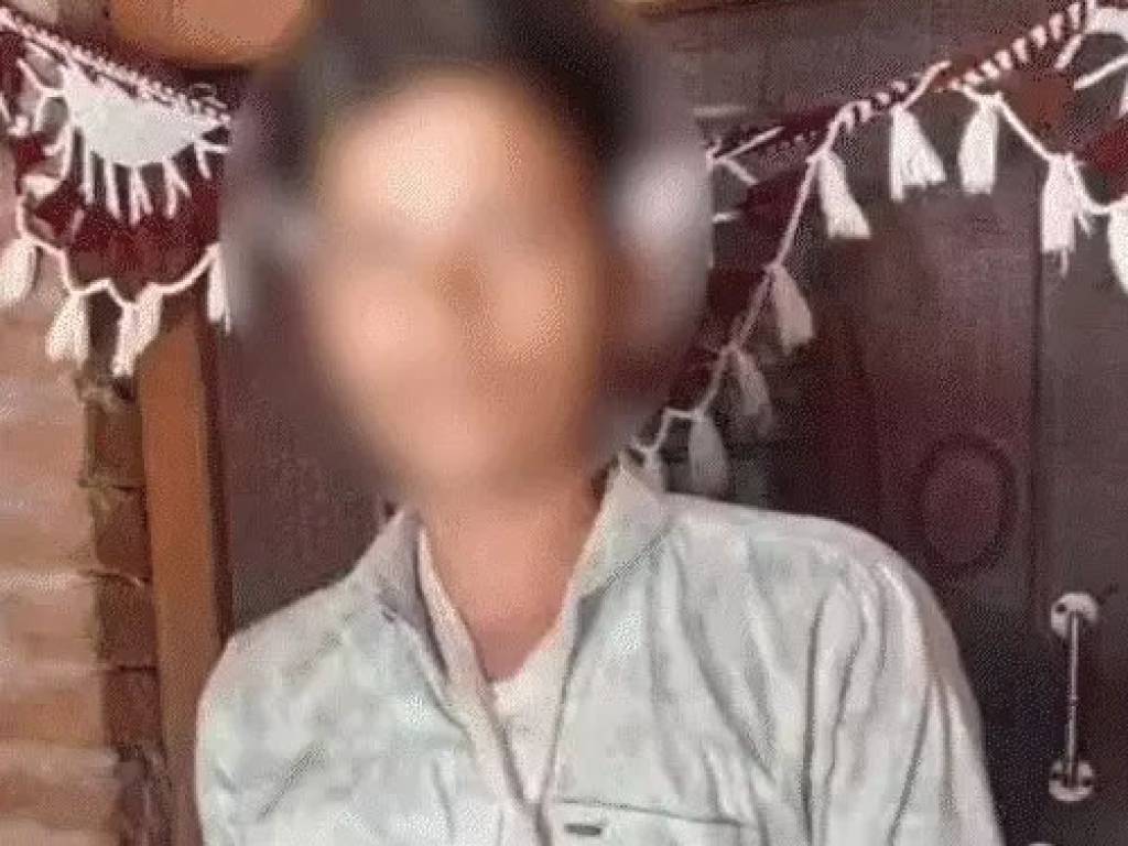 बोतल छूने पर टीचर ने दलित छात्र की उंगली तोड़ी