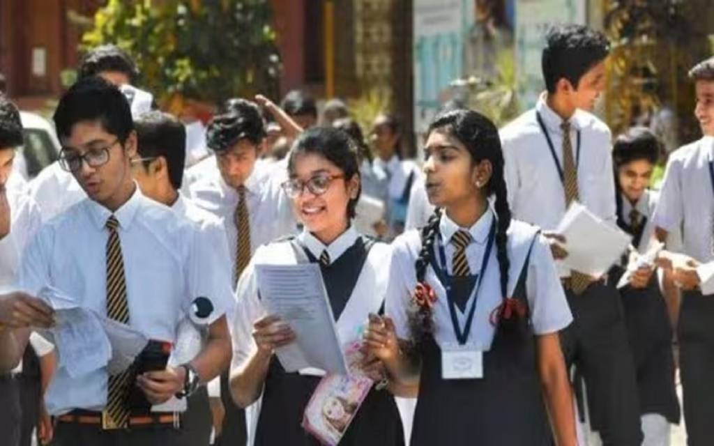 वाराणसी में नमन गुप्ता ने इंटरमीडिएट किया टॉप, जानिए कितने मिले नंबर