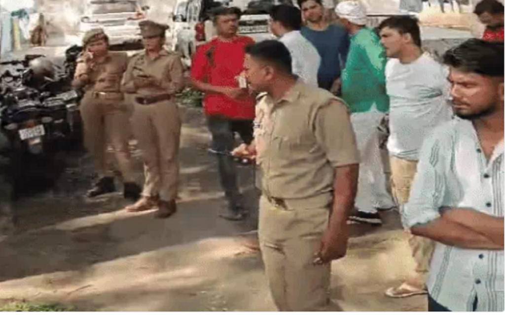 गोरखपुर में प्रेमी ने प्रेमिका और उसकी बहन को मारी गोली, फिर खुद को गोली मरने की कोशिश