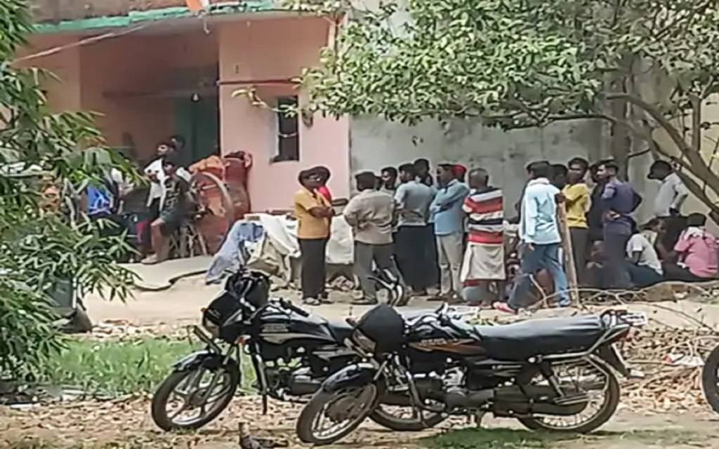 वाराणसी में कूलर ऑन करते समय शॉर्ट सर्किट से लगी आग, दिव्यांग नवविवाहिता की मौत