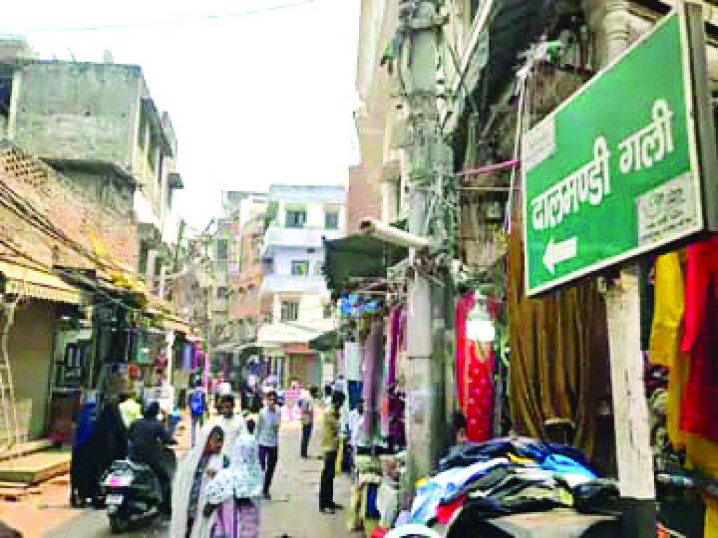 बड़ा फैसला : दालमंडी में 189 मकान तोड़ने पर रोक