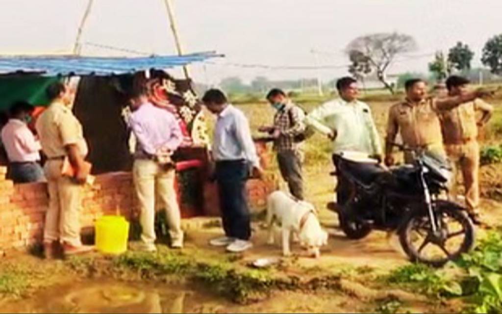 वाराणसी में पति ने पत्नी को पीट-पीटकर उतारा माैत के घाट, गिरफ्तार 