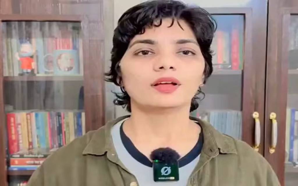 पीएम मोदी पर आपत्तिजनक टिप्पणी मामले में गायिका नेहा सिंह के खिलाफ वाराणसी में  केस दर्ज