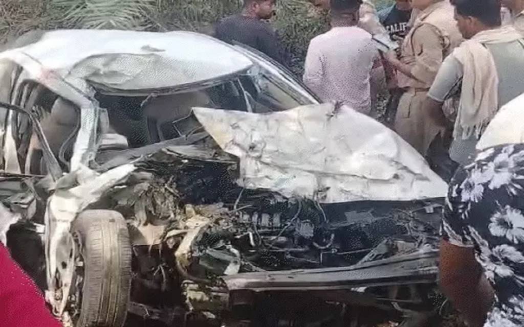 लखनऊ-कानपुर हाईवे पर दर्दनाक हादसा, बेकाबू टैंकर ने कार को मारी टक्कर, दादा-दादी और पोती की मौत