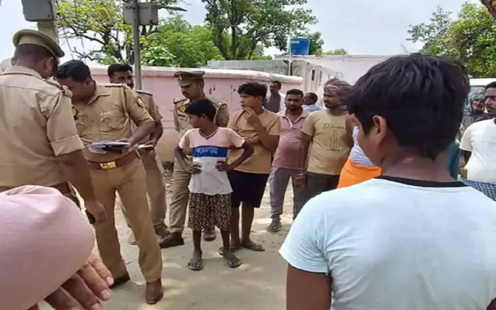 अयोध्या में बुजुर्ग की धारदार हथियार से काटकर हत्या, 10 दिन पहले ही देहरादून से आए थे गांव