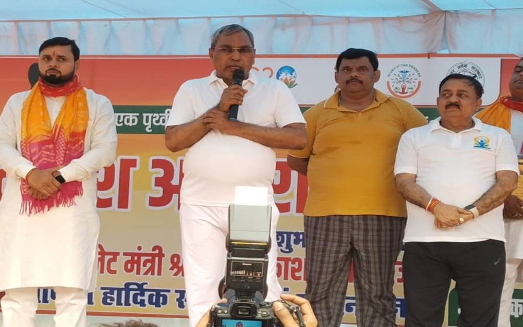 सुल्तानपुर में ओम प्रकाश राजभर ने सपा पर कसा तंज, कहा- अखिलेश को अक्ल नहीं, नकल भी नहीं कर पाए