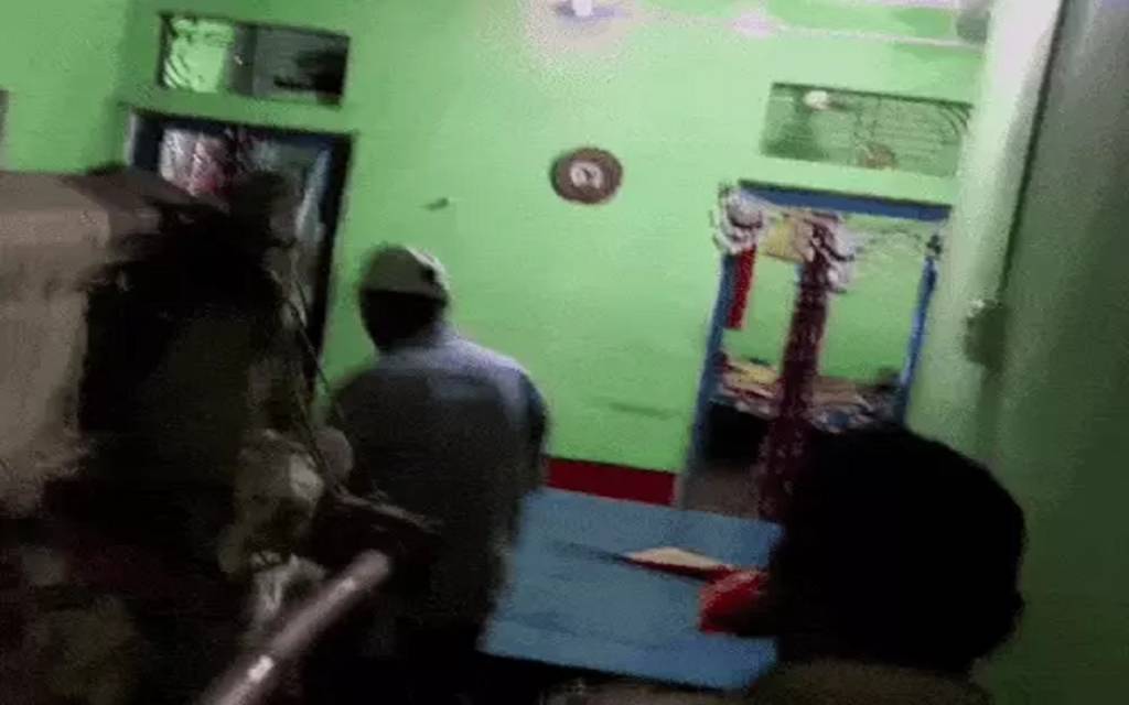 वाराणसी में ननिहाल आयी बच्ची का तालाब में शव मिलने से कोहराम, परिजनों ने जताई हत्या की आशंका, जांच में जुटी पुलिस