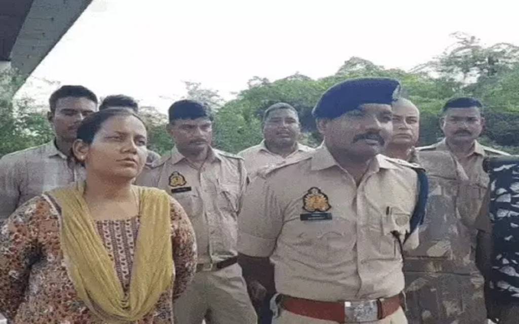 वाराणसी में पशु तस्कर पुल‍िस मुठभेड़ में ग‍िरफ्तार, पुलिस पर चलाई थी गोली; टीम ने घेर कर दबोचा