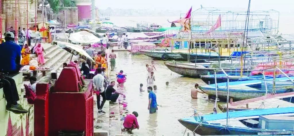 सावन से पहले खतरनाक स्तर पर गंगा का जलस्तर
