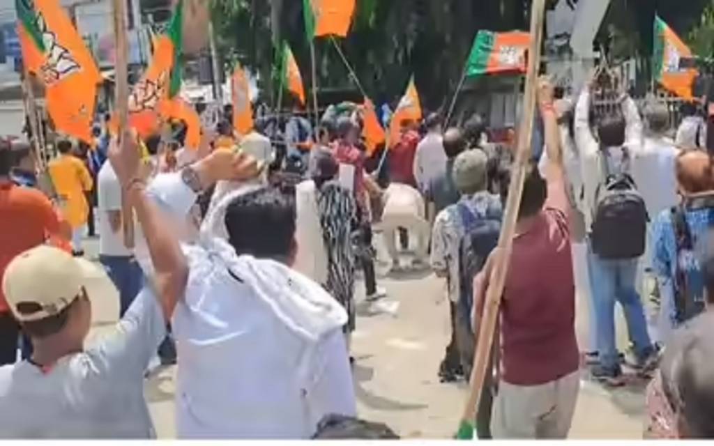 पटना में हंगामा: राहुल गांधी की यात्रा में PM को गाली देने पर बवाल, कांग्रेस-बीजेपी आमने-सामने