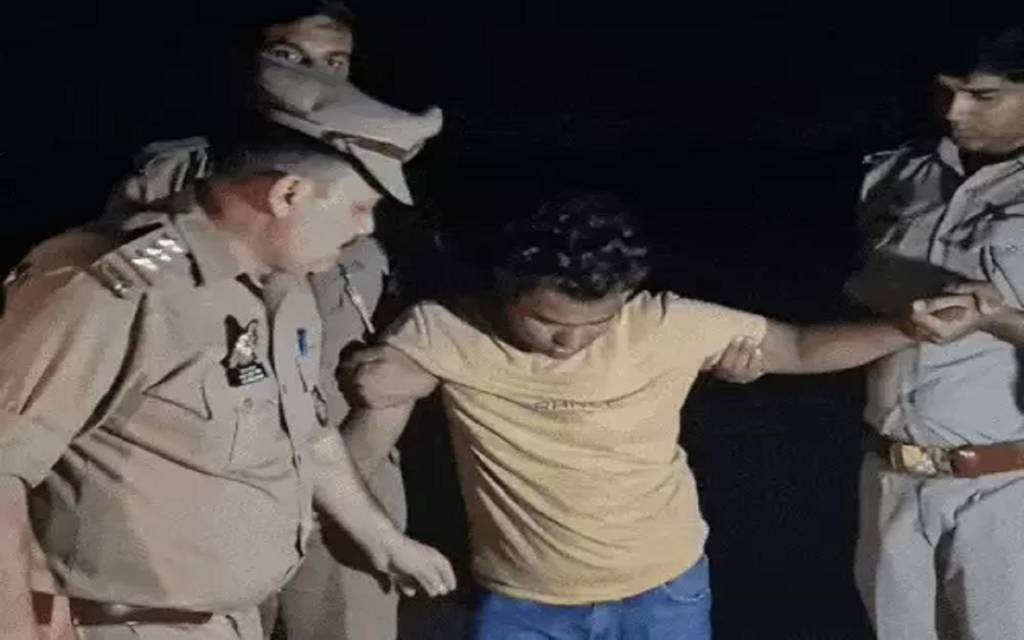 पुल‍िस मुठभेड़ में  25 हजार का इनामी पशु तस्कर गिरफ्तार, बिहार से बंगाल तक फैला है तस्करों का नेटवर्क