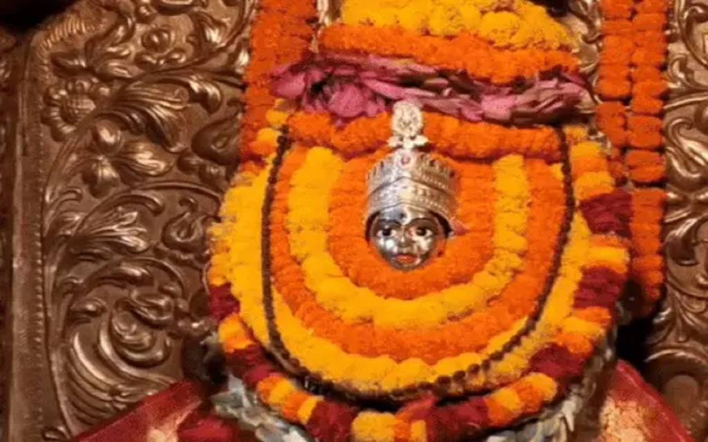 शारदीय नवरात्रि का आठवां दिन: महागौरी, मंगला गौरी और मां अन्नपूर्णा की पूजा,  जयकारों से गूंजा प्रांगण