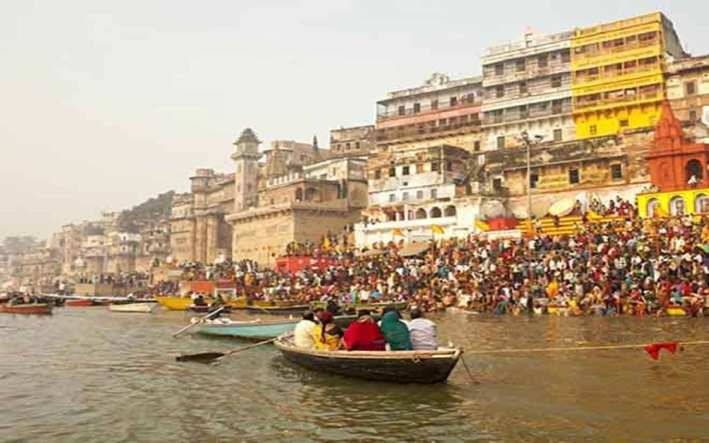 कार्तिक मास शुरू होते ही गंगा में लगने लगी पुण्य की डुबकी