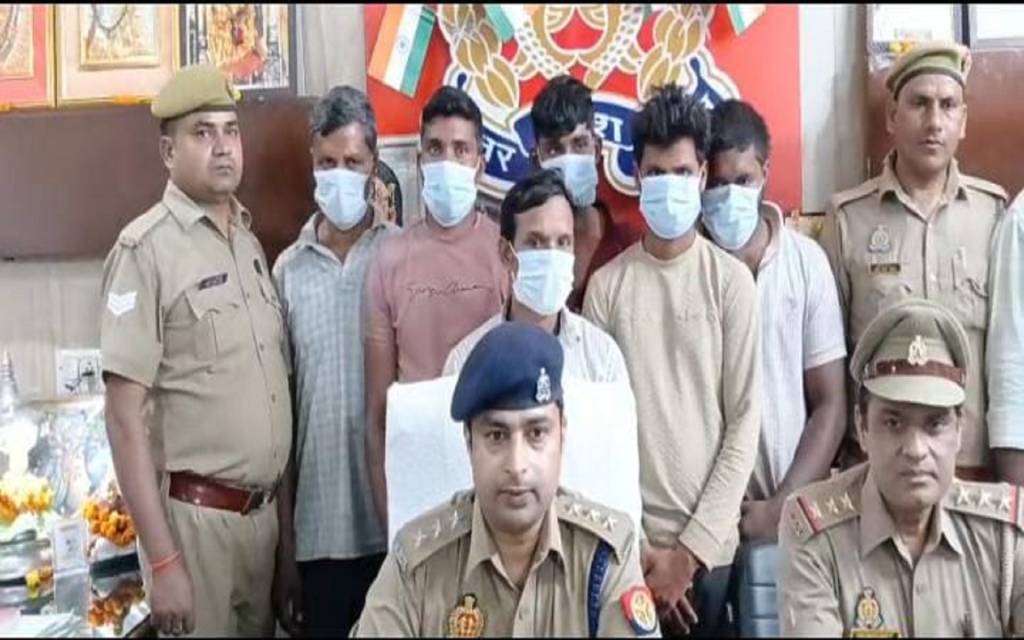 वाराणसी की लंका पुलिस ने गोतस्करी गिरोह पर की बड़ी कार्रवाई, 25 हजार के इनामियों समेत 6 गिरफ्तार