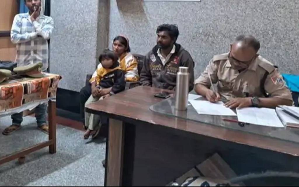 वाराणसी में आरपीएफ ने बचाए 15 बच्चे, तीन तस्कर गिरफ्तार