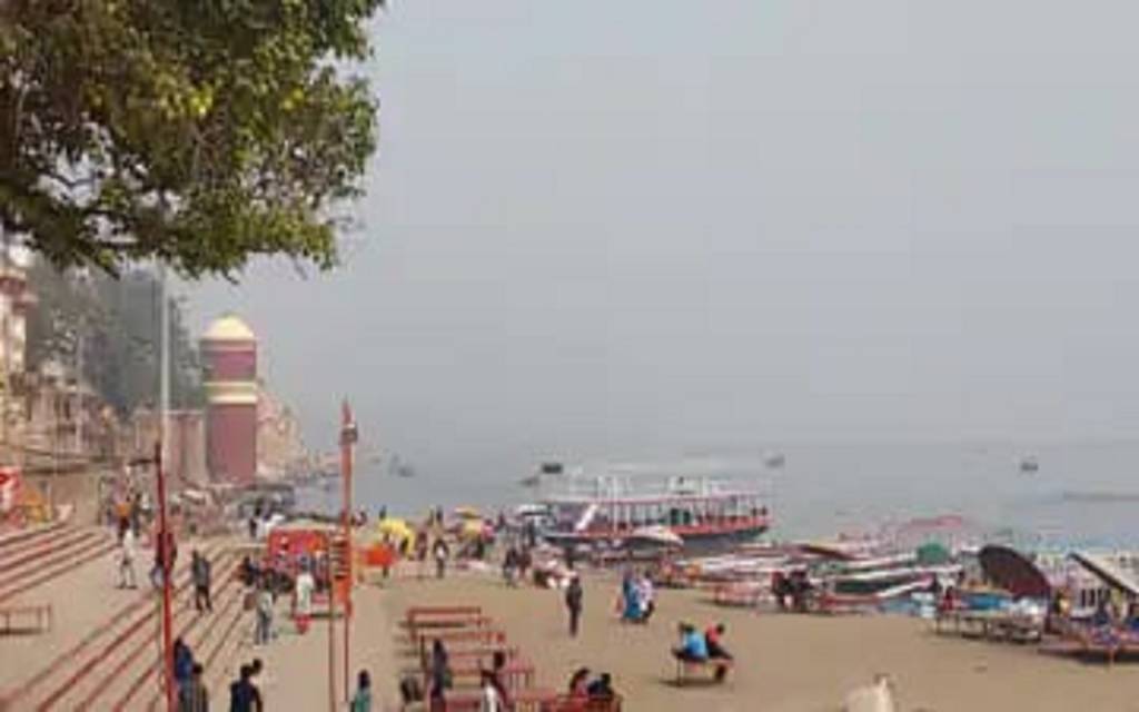 काशी की हवा में बह रहा प्रदूषण, एक्यूआई गया 297, विशेषज्ञ बोले- बच्चे और बुजुर्ग को सतर्क रहने की आवश्यकता