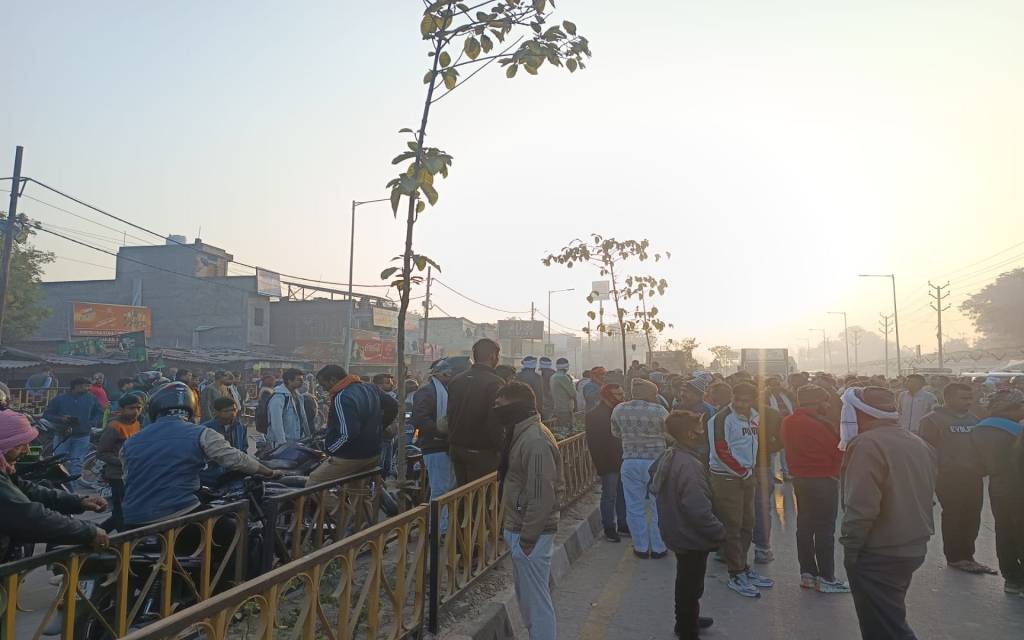 तेज़ रफ्तार एंबुलेंस ने ली पूर्व प्रधान के बेटे की जान