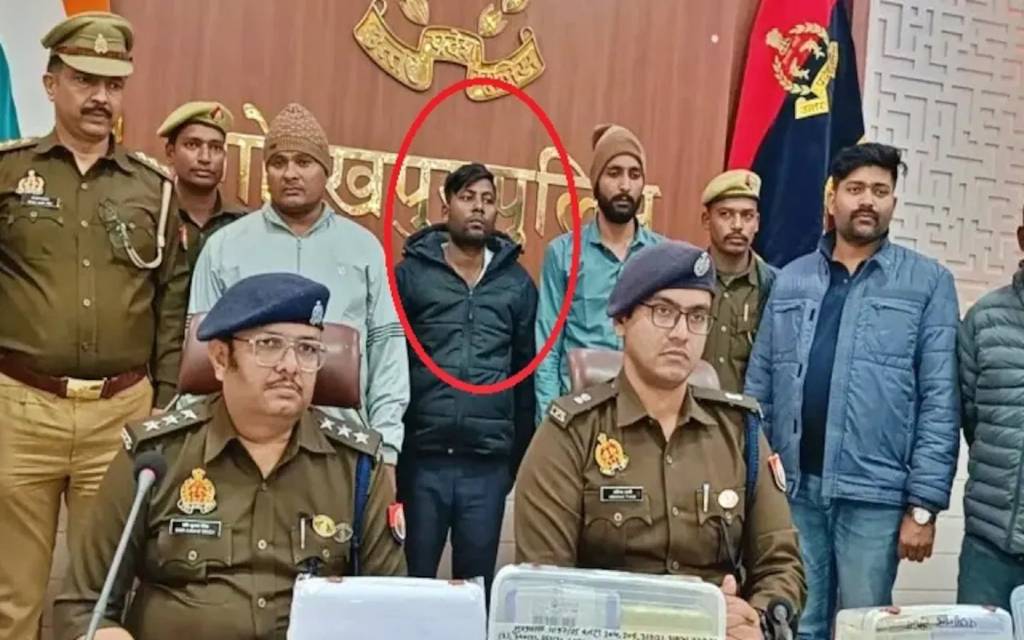 फर्जी IAS का खेल खत्म: गोरखपुर में पकड़ा गया ‘गौरव कुमार’, करोड़ों की ठगी का खुलासा