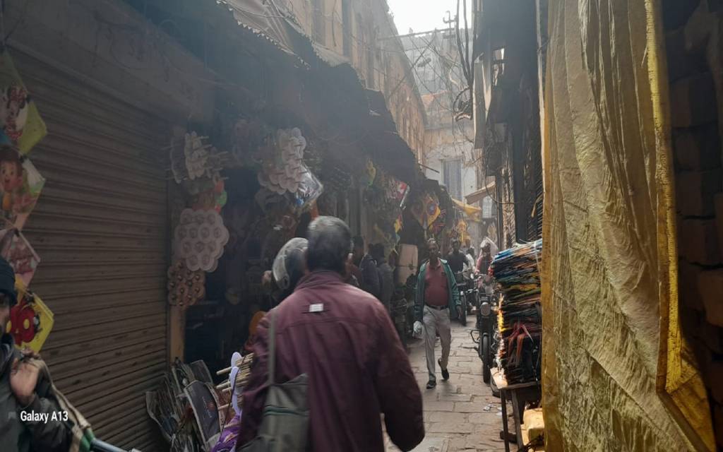 सो रहा प्रशासन और गला रेतने को तैयार कातिल चाइनीज मंझा ! 